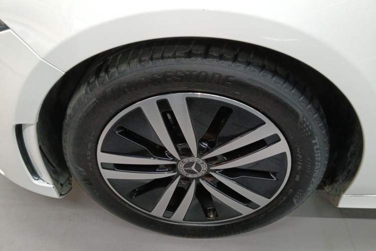 Used Mercedes-Benz A-Class 2019 A 180 L Sport Sedan Left Front Wheel Hub