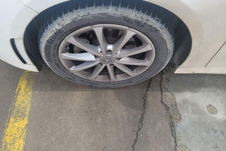 Used Mercedes-Benz A-Class 2019 Restyled A 200 L Sport Sedan Left Front Wheel Hub