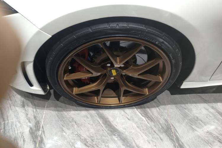 Used Mercedes-Benz A-Class 2019 A 200 L Sport Sedan First Edition Special Edition Left Front Wheel Hub