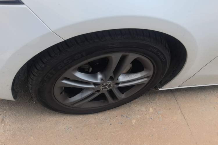 Used Mercedes-Benz A-Class 2019 A 200 Dynamic Edition Left Front Wheel Hub