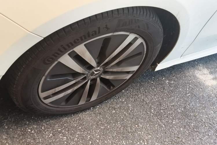 Used Mercedes-Benz A-Class 2019 Restyled A 180 L Sport Sedan Left Front Wheel Hub