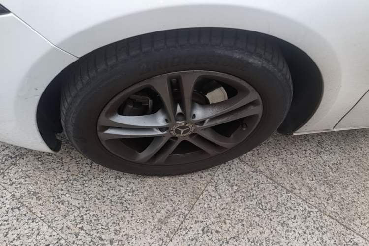 Used Mercedes-Benz A-Class 2019 A 200 L Left Front Wheel Hub