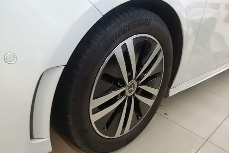 Used Mercedes-Benz A-Class 2019 A 180 L Sport Sedan Left Front Wheel Hub