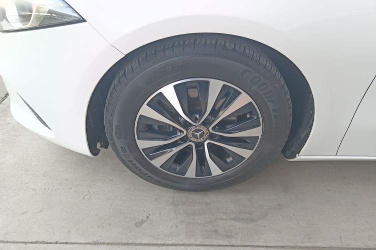 Used Mercedes-Benz A-Class 2019 A 180 L Left Front Wheel Hub