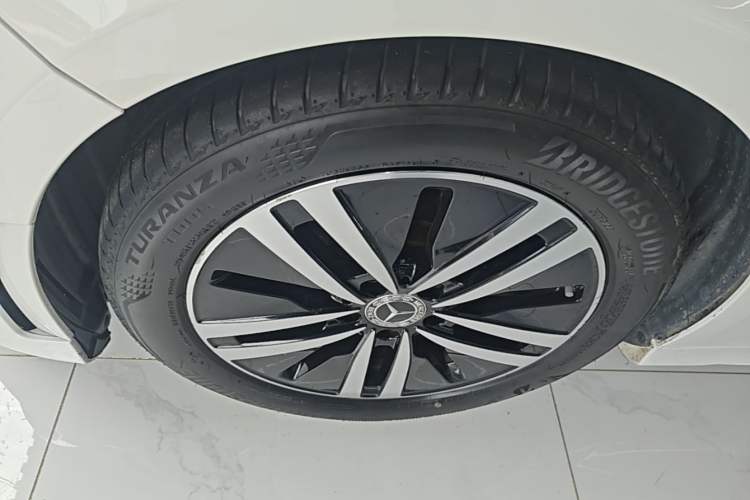 Used Mercedes-Benz A-Class 2019 A 180 L Sport Sedan Left Front Wheel Hub
