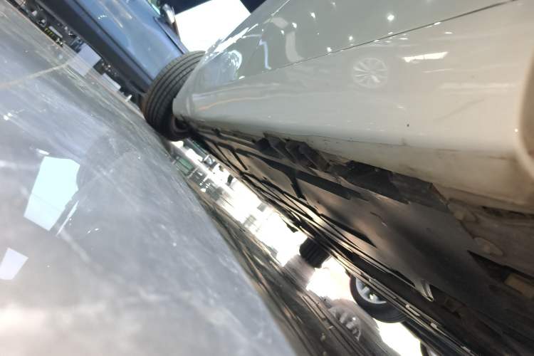 Used Mercedes-Benz A-Class 2019 A 180 L Left Side Sill