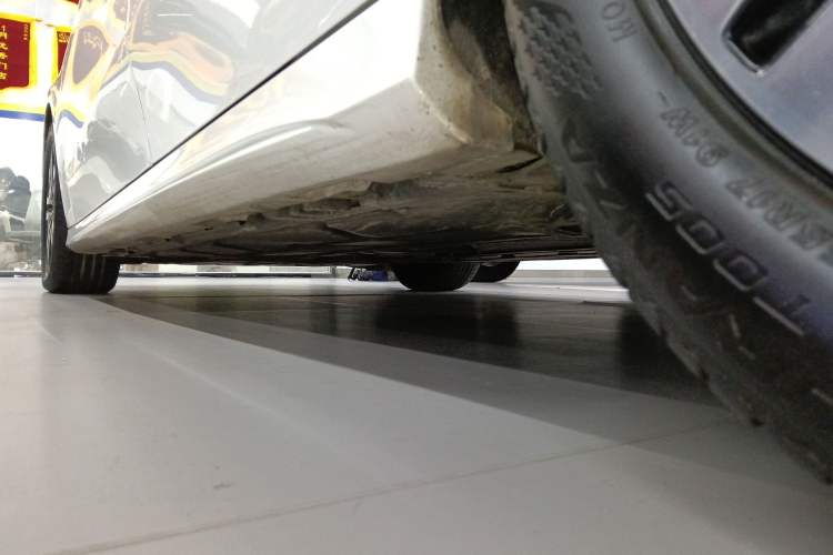 Used Mercedes-Benz A-Class 2019 A 180 L Sport Sedan Left Side Sill