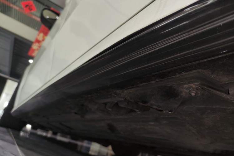 Used Mercedes-Benz A-Class 2019 A 200 L Sport Sedan First Edition Special Edition Left Side Sill