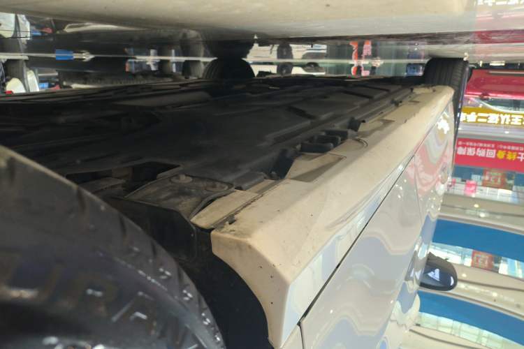 Used Mercedes-Benz A-Class 2019 A 180 L Sport Sedan Left Side Sill