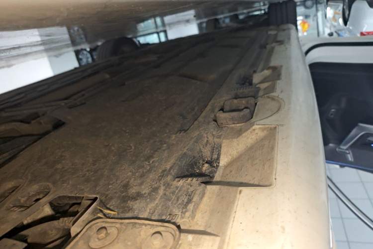 Used Mercedes-Benz A-Class 2019 A 200 L Sport Sedan Left Side Sill
