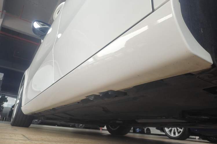 Used Mercedes-Benz A-Class 2019 A 200 Fashion Model Left Side Sill
