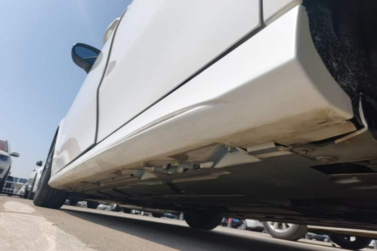 Used Mercedes-Benz A-Class 2019 A 180 L Sport Sedan Left Side Sill