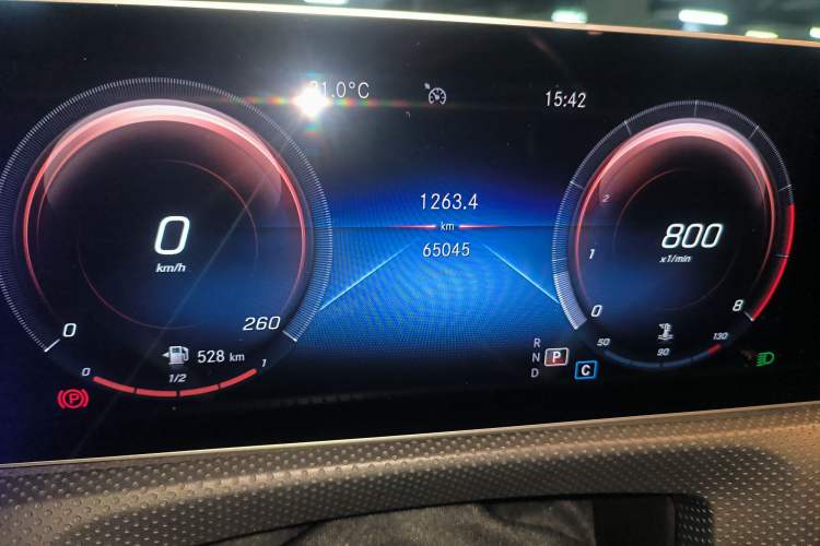 Used Mercedes-Benz A-Class 2019 A 200 Dynamic Edition Odometer Close Up
