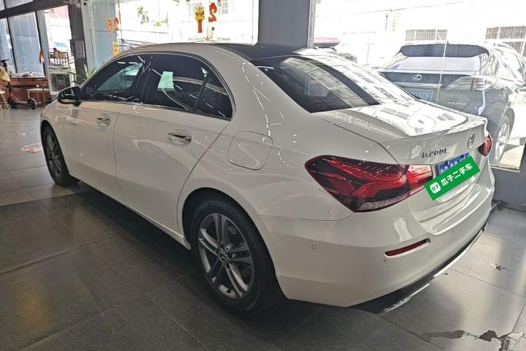 Used Mercedes-Benz A-Class 2019 A 200 L Rear Left 45 Deg
