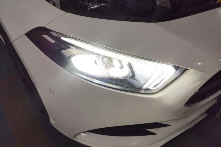Used Mercedes-Benz A-Class 2019 A 220 L 4MATIC Sport Sedan Right Front Headlight