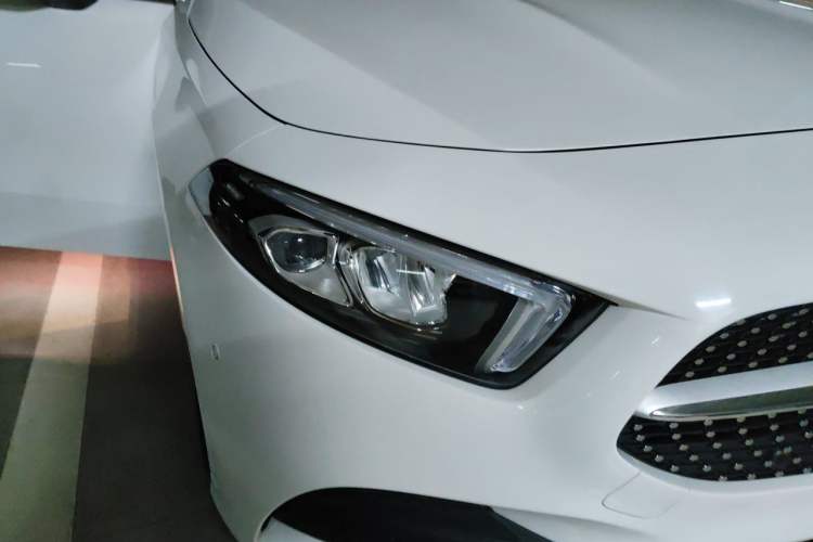 Used Mercedes-Benz A-Class 2019 A 200 L Sport Sedan Right Front Headlight