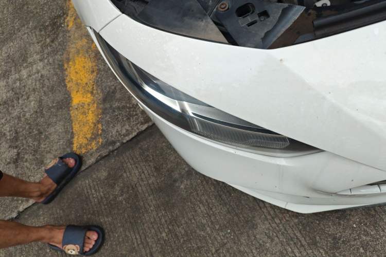 Used Mercedes-Benz A-Class 2019 A 180 L Sport Sedan Right Front Headlight
