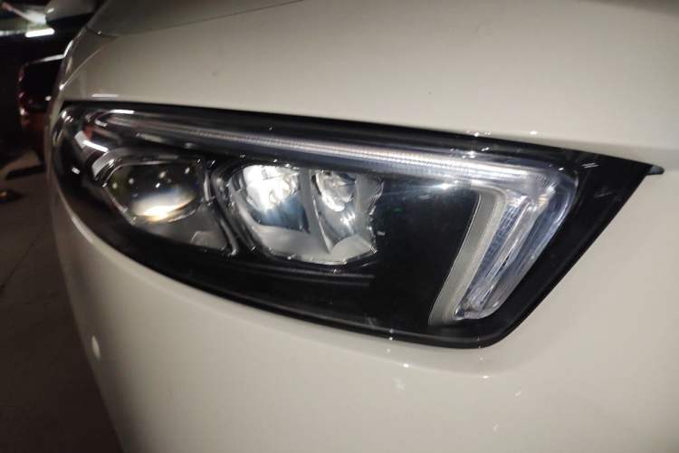 Used Mercedes-Benz A-Class 2019 A 200 L Sport Sedan First Edition Special Edition Right Front Headlight