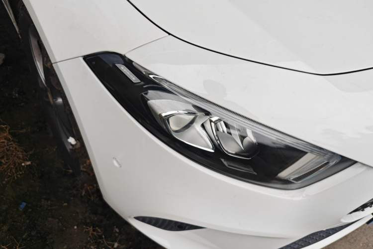 Used Mercedes-Benz A-Class 2019 A 200 Dynamic Edition Right Front Headlight