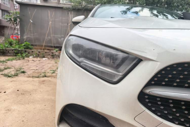 Used Mercedes-Benz A-Class 2019 A 180 L Sport Sedan Right Front Headlight