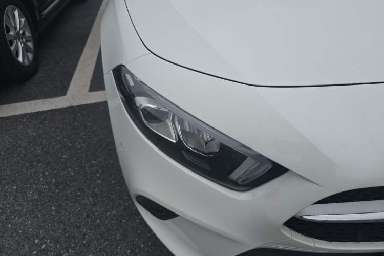 Used Mercedes-Benz A-Class 2019 A 200 Dynamic Edition Right Front Headlight