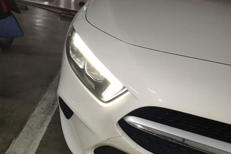 Used Mercedes-Benz A-Class 2019 A 200 L Right Front Headlight