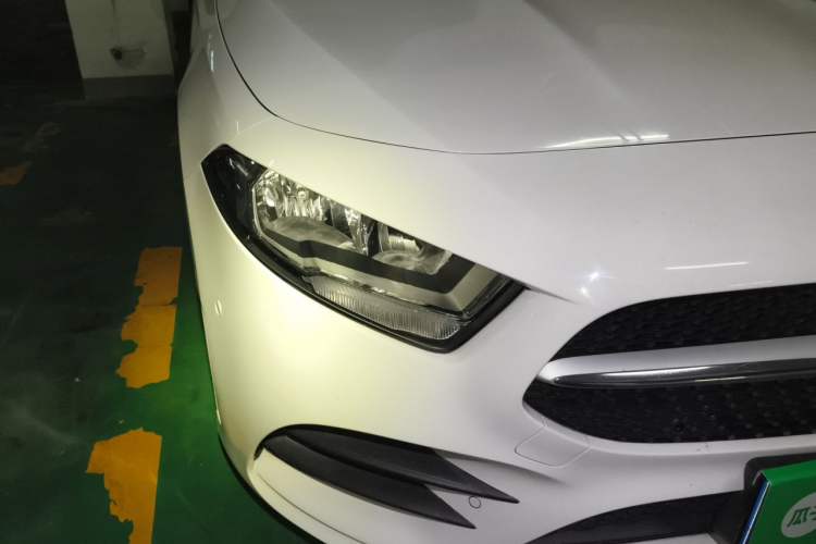 Used Mercedes-Benz A-Class 2019 A 180 L Sport Sedan Right Front Headlight