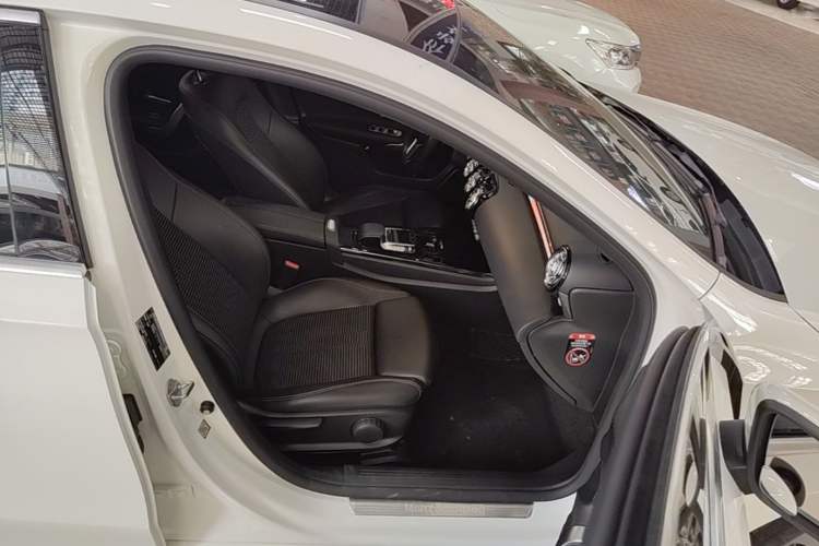 Used Mercedes-Benz A-Class 2019 A 200 Dynamic Edition Right Front Seat
