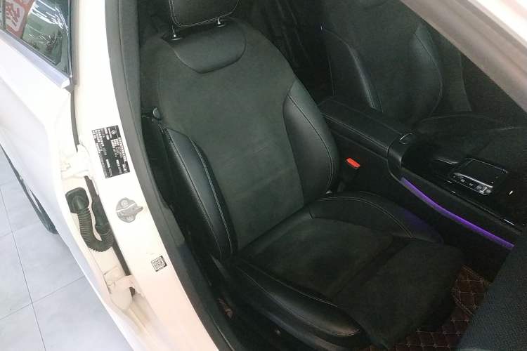 Used Mercedes-Benz A-Class 2019 A 200 L Sport Sedan Right Front Seat