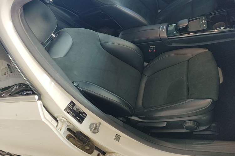 Used Mercedes-Benz A-Class 2019 A 180 L Sport Sedan Right Front Seat