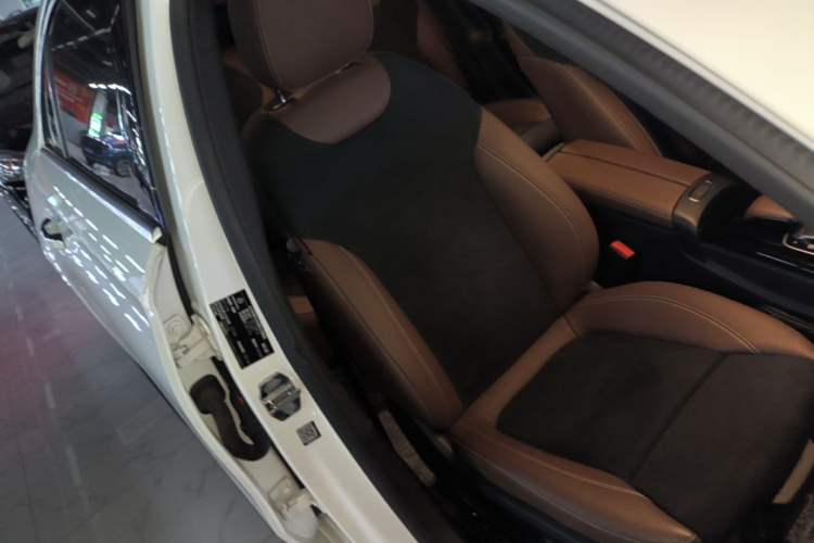 Used Mercedes-Benz A-Class 2019 Restyled A 200 L Sport Sedan Right Front Seat