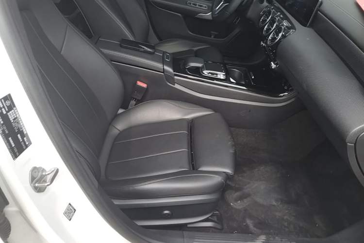 Used Mercedes-Benz A-Class 2019 A 200 L Right Front Seat