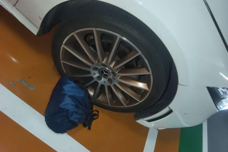 Used Mercedes-Benz A-Class 2019 A 200 L Sport Sedan First Edition Special Edition Right Front Wheel Hub