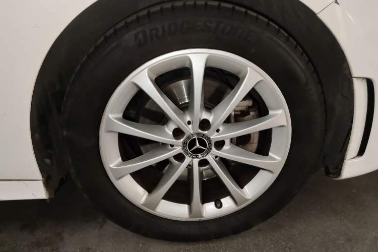 Used Mercedes-Benz A-Class 2019 Restyled A 200 L Sport Sedan Right Front Wheel Hub