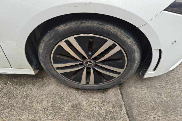 Used Mercedes-Benz A-Class 2019 A 180 L Sport Sedan Right Front Wheel Hub