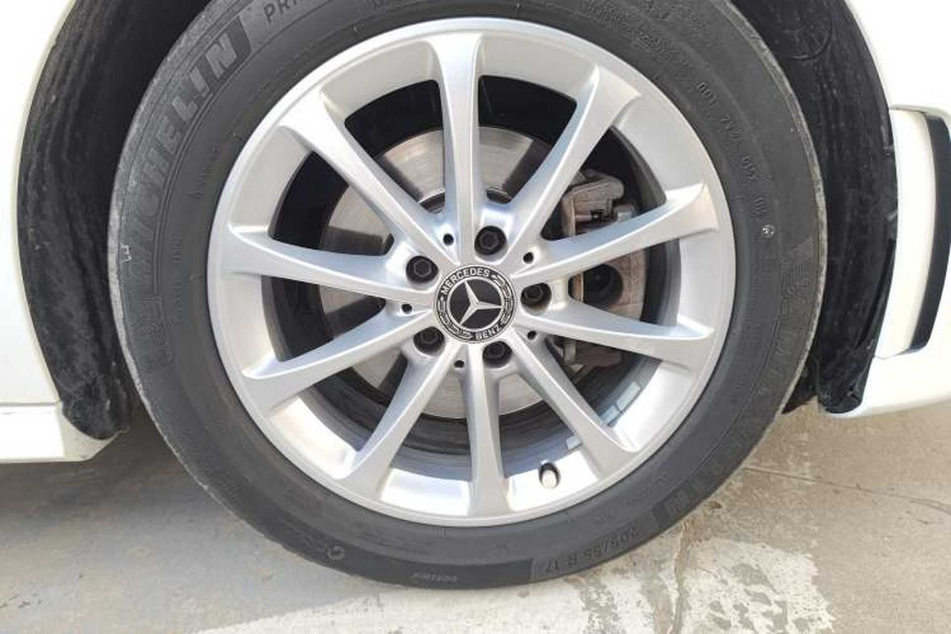 Used Mercedes-Benz A-Class 2019 A 200 L Sport Sedan Right Front Wheel Hub