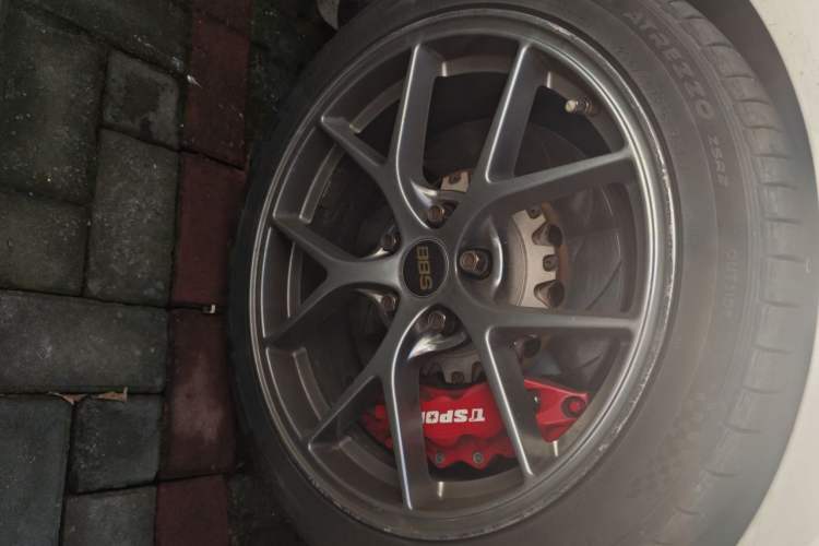 Used Mercedes-Benz A-Class 2019 A 200 L Sport Sedan Right Front Wheel Hub
