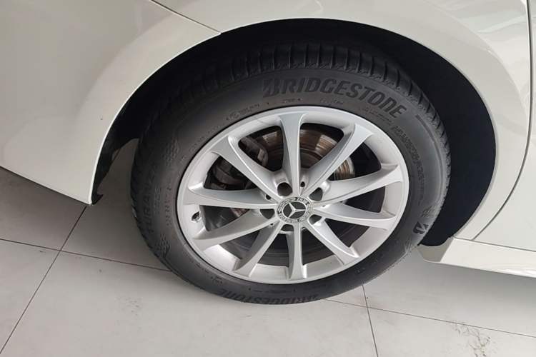 Used Mercedes-Benz A-Class 2019 A 200 L Sport Sedan Right Rear Wheel Hub