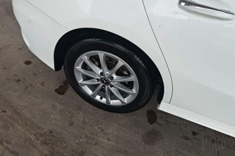 Used Mercedes-Benz A-Class 2019 Restyled A 200 L Sport Sedan Right Rear Wheel Hub
