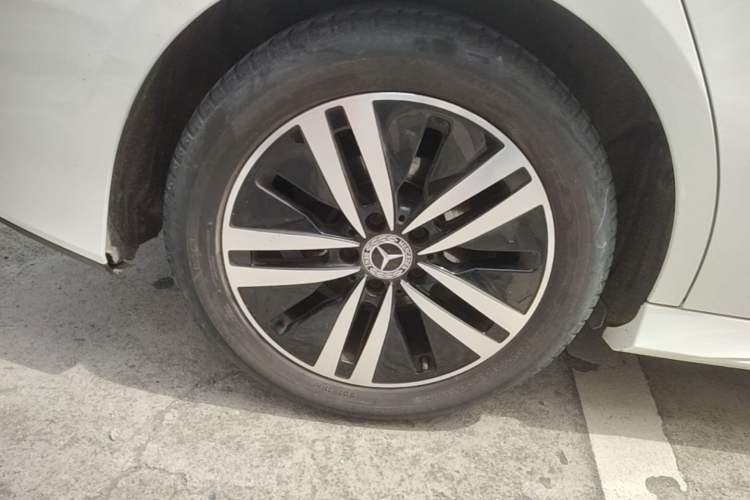 Used Mercedes-Benz A-Class 2019 A 180 L Sport Sedan Right Rear Wheel Hub