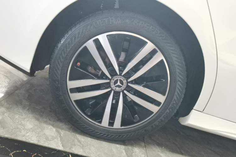 Used Mercedes-Benz A-Class 2019 A 180 L Sport Sedan Right Rear Wheel Hub