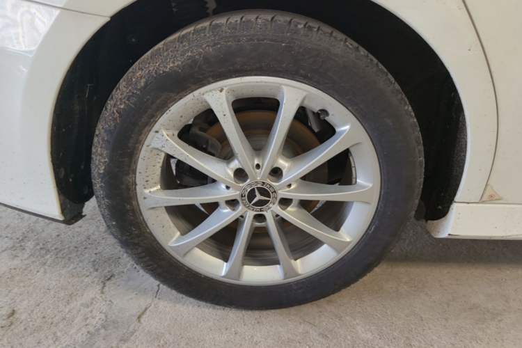 Used Mercedes-Benz A-Class 2019 A 200 L Sport Sedan Right Rear Wheel Hub