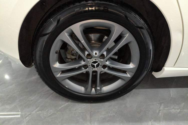 Used Mercedes-Benz A-Class 2019 A 200 Dynamic Edition Right Rear Wheel Hub
