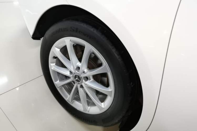 Used Mercedes-Benz A-Class 2019 A 200 L Sport Sedan Right Rear Wheel Hub