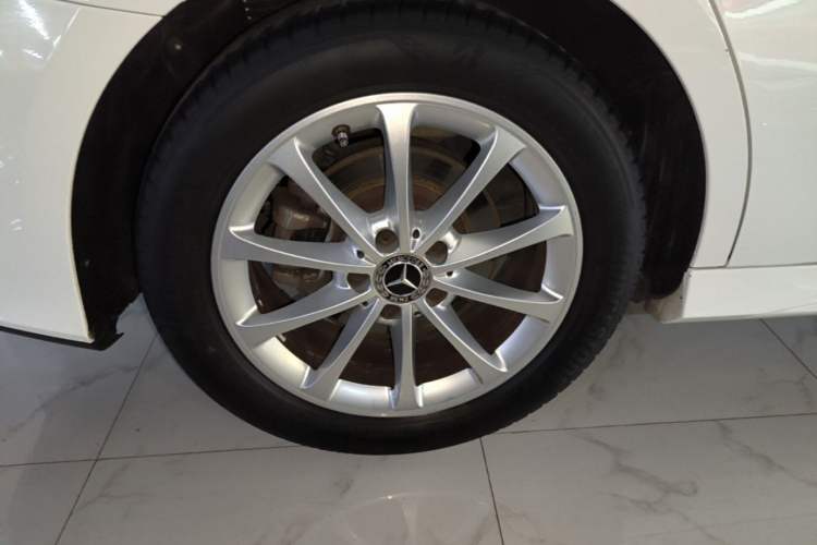 Used Mercedes-Benz A-Class 2019 Restyled A 200 L Sport Sedan Right Rear Wheel Hub