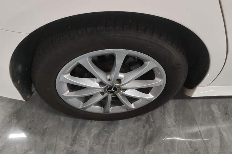 Used Mercedes-Benz A-Class 2019 Restyled A 200 L Sport Sedan Right Rear Wheel Hub