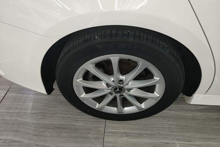 Used Mercedes-Benz A-Class 2019 A 200 L Sport Sedan Right Rear Wheel Hub