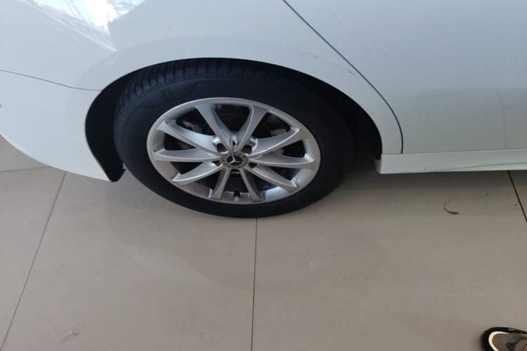 Used Mercedes-Benz A-Class 2019 A 200 L Sport Sedan Right Rear Wheel Hub