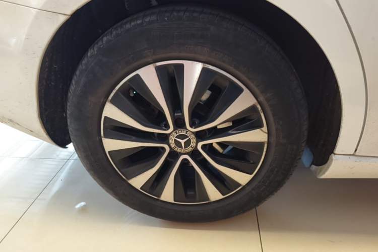 Used Mercedes-Benz A-Class 2019 Revised A 180 L Right Rear Wheel Hub
