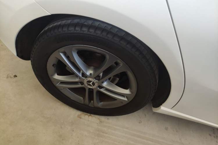 Used Mercedes-Benz A-Class 2019 A 200 Dynamic Edition Right Rear Wheel Hub